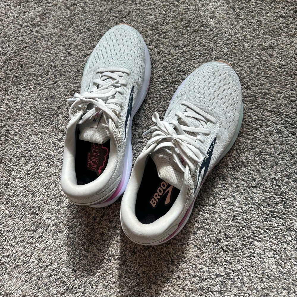 Brooks ghost 16